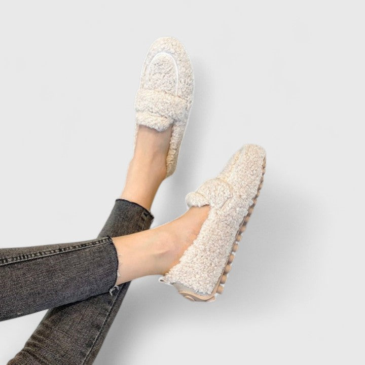 Solenne | Pantofi de casă călduroși cu un design elegant