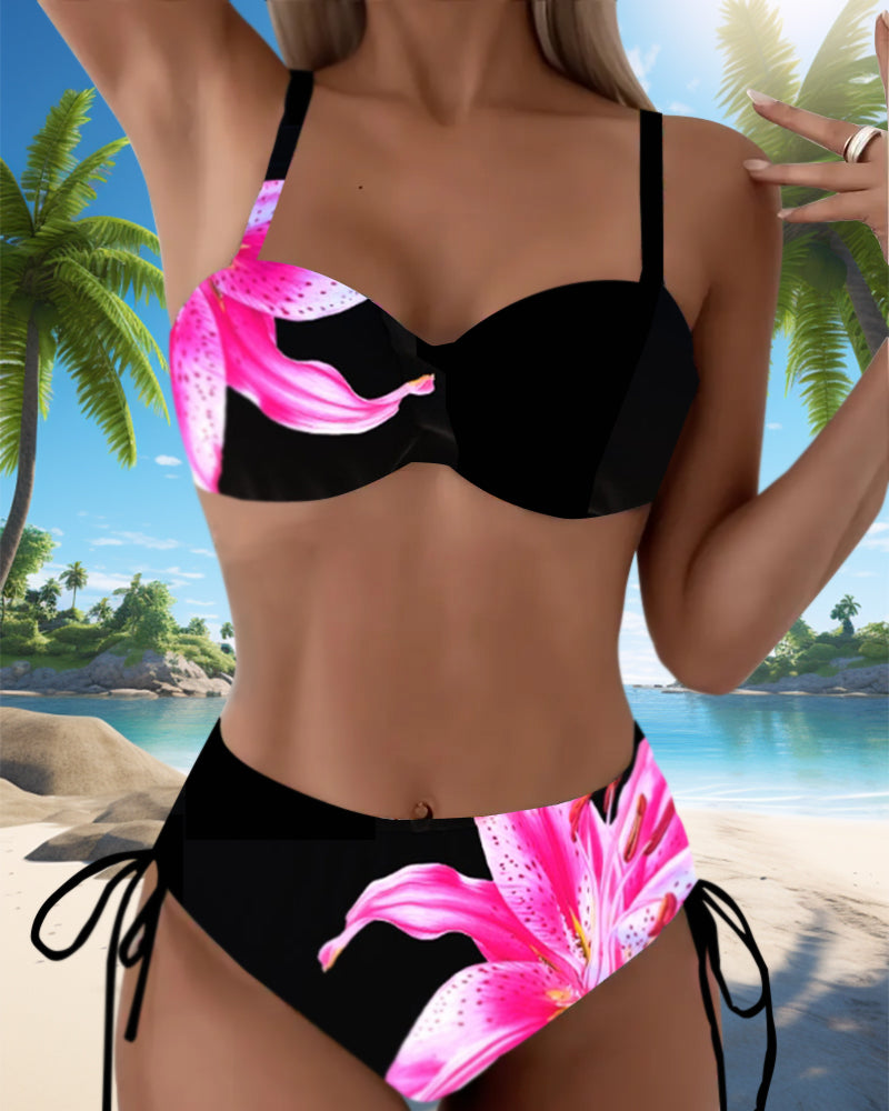 Costum de baie triangular cu sfori – Imprimare florală
